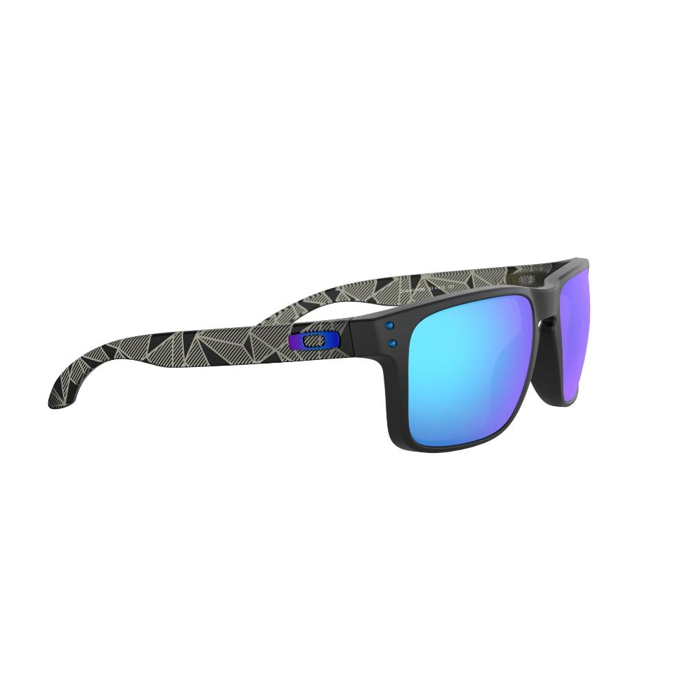 Oakley Holbrook