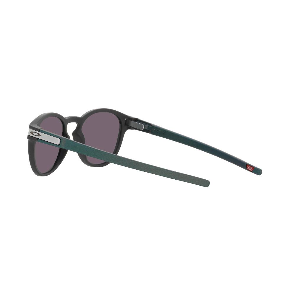 Oakley Latch