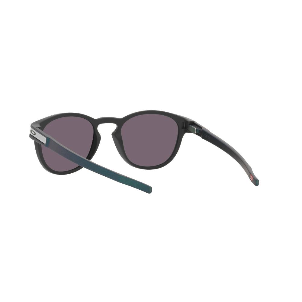 Oakley Latch