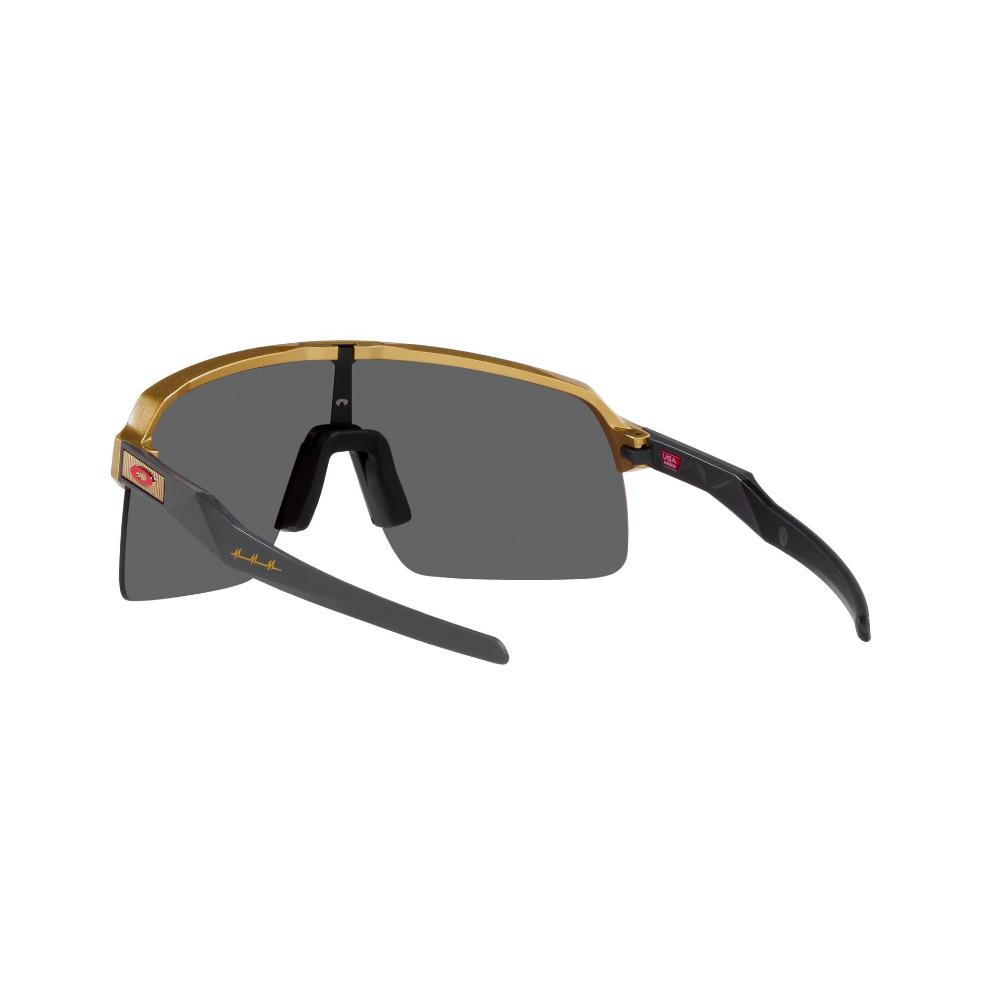Oakley Sutro Lite