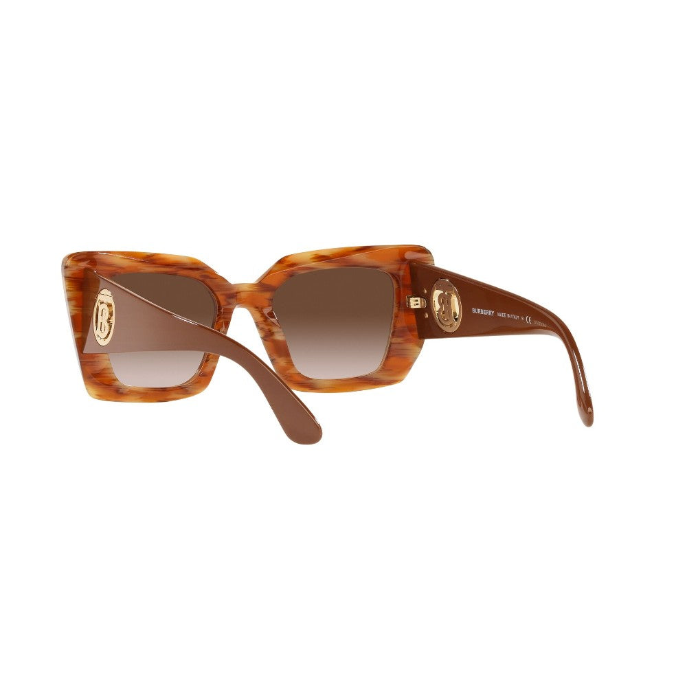 Burberry  Daisy