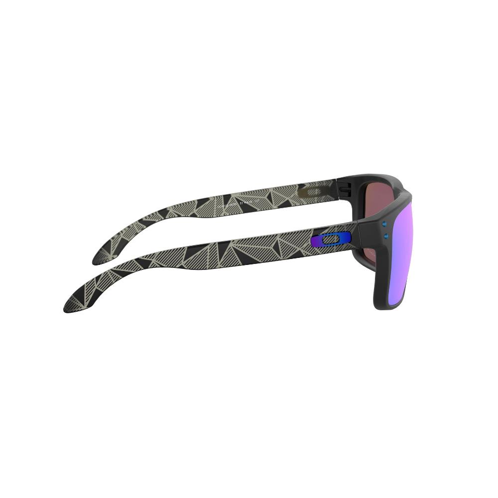 Oakley Holbrook