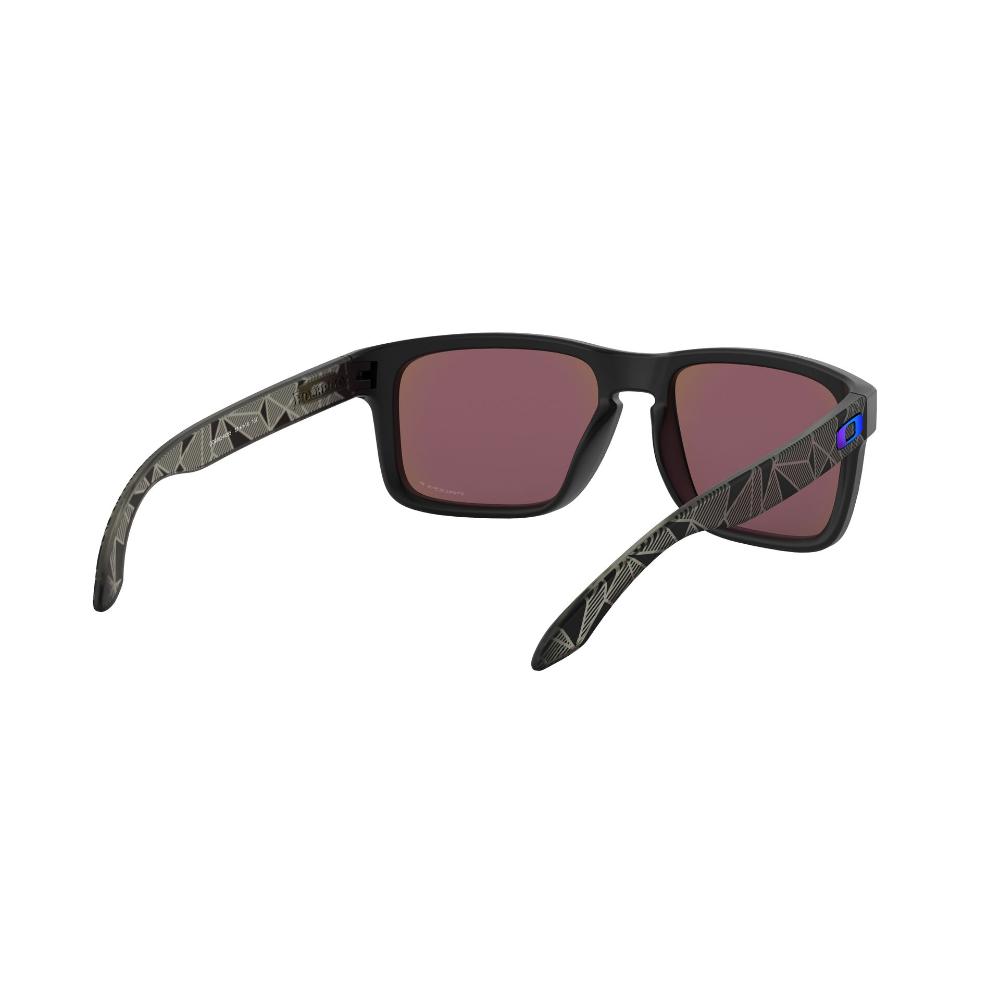 Oakley Holbrook
