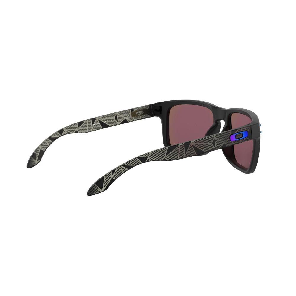 Oakley Holbrook