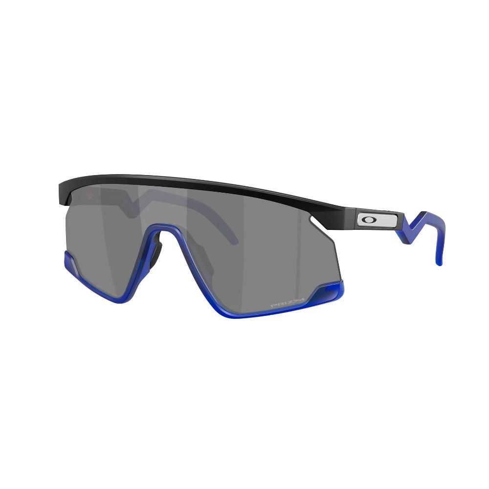 Oakley  Bxtr