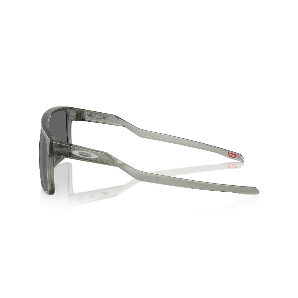 Oakley  Helux