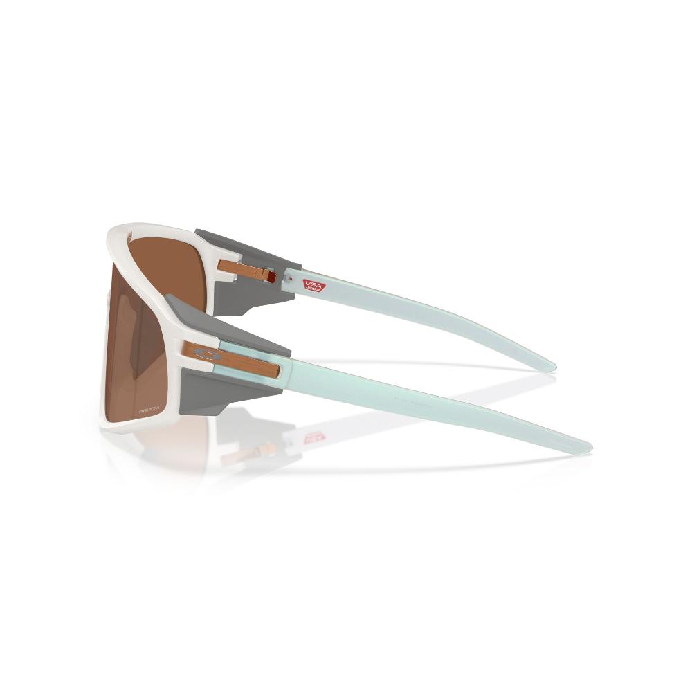 Oakley Latch Panel