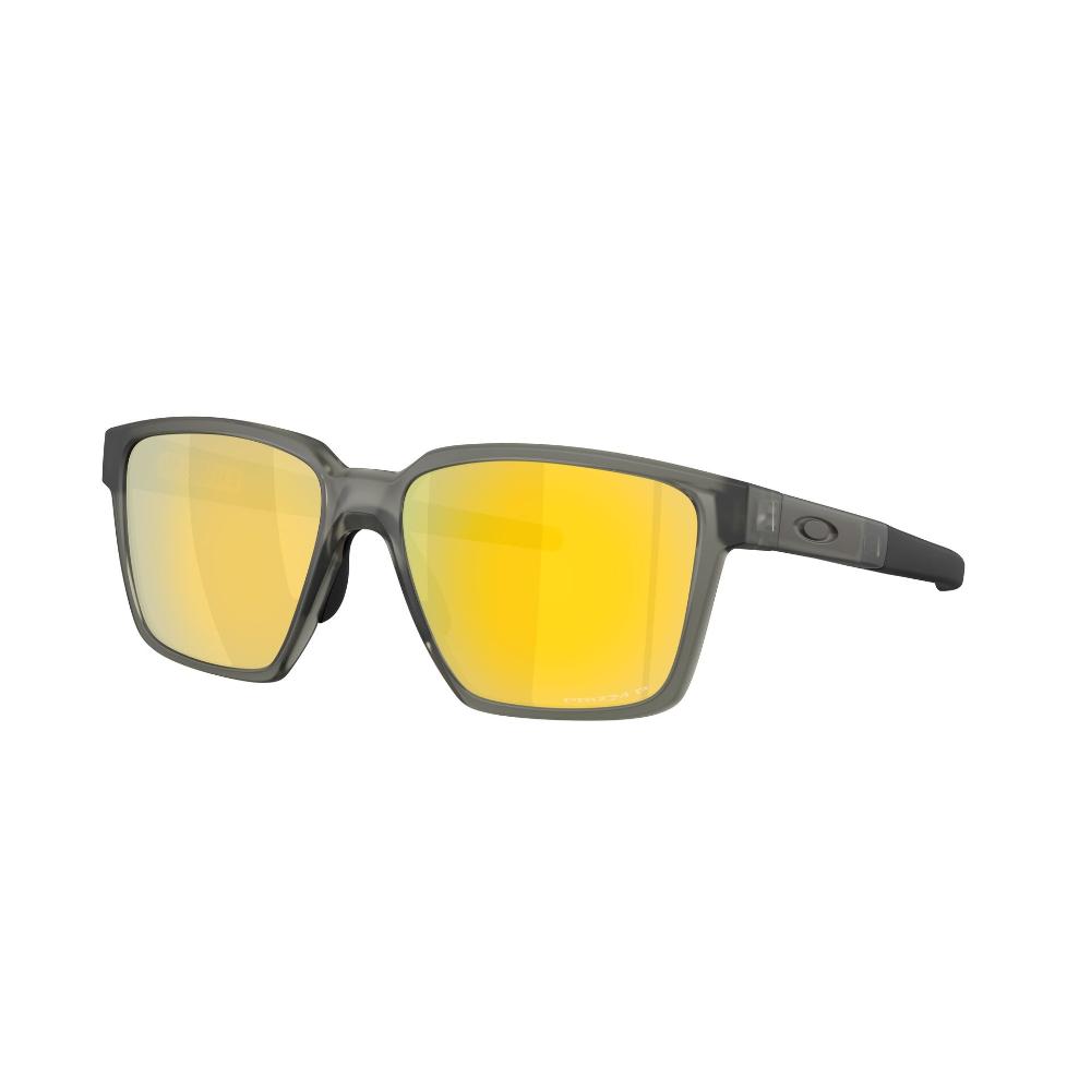 Oakley Actuator Sq