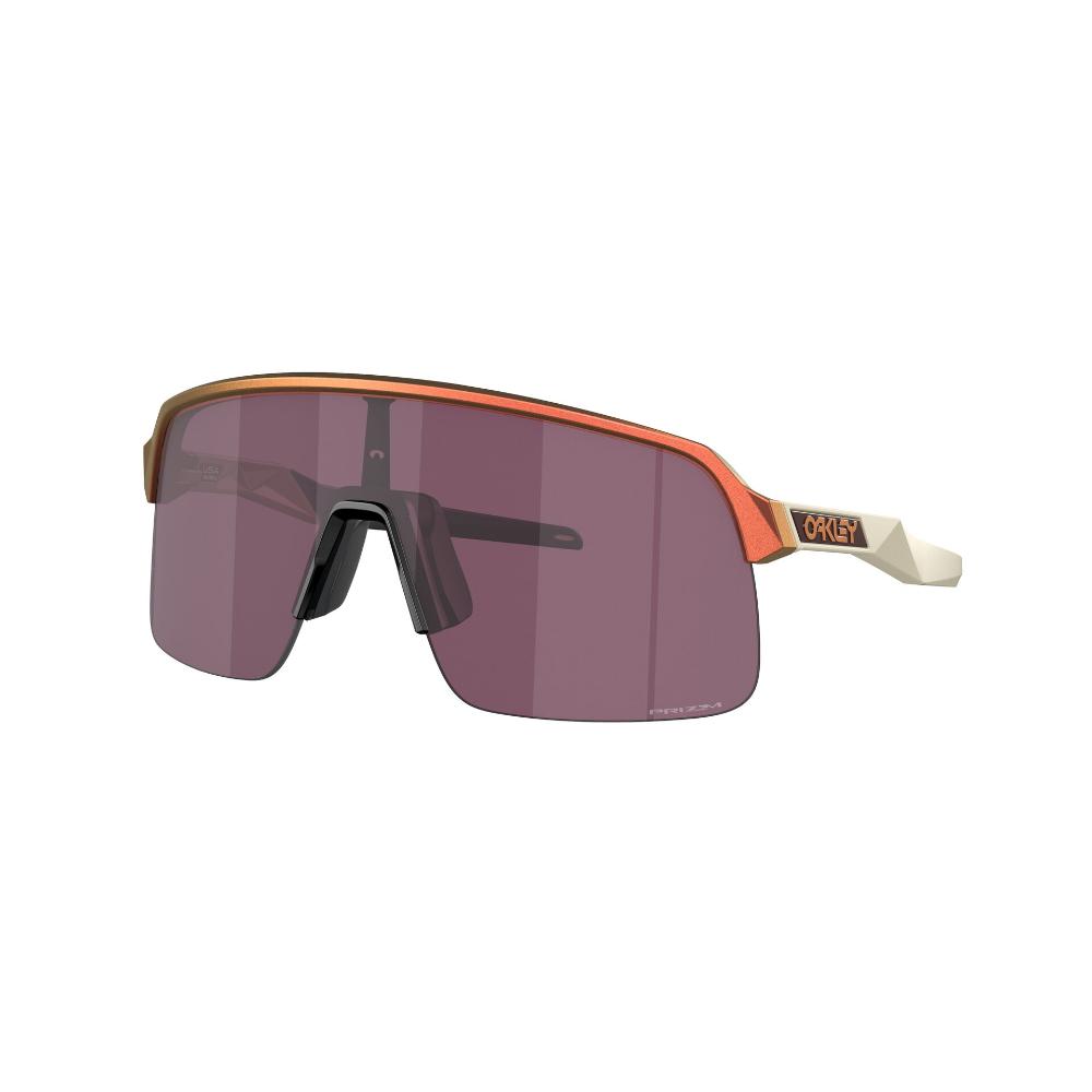 Oakley  Sutro Lite