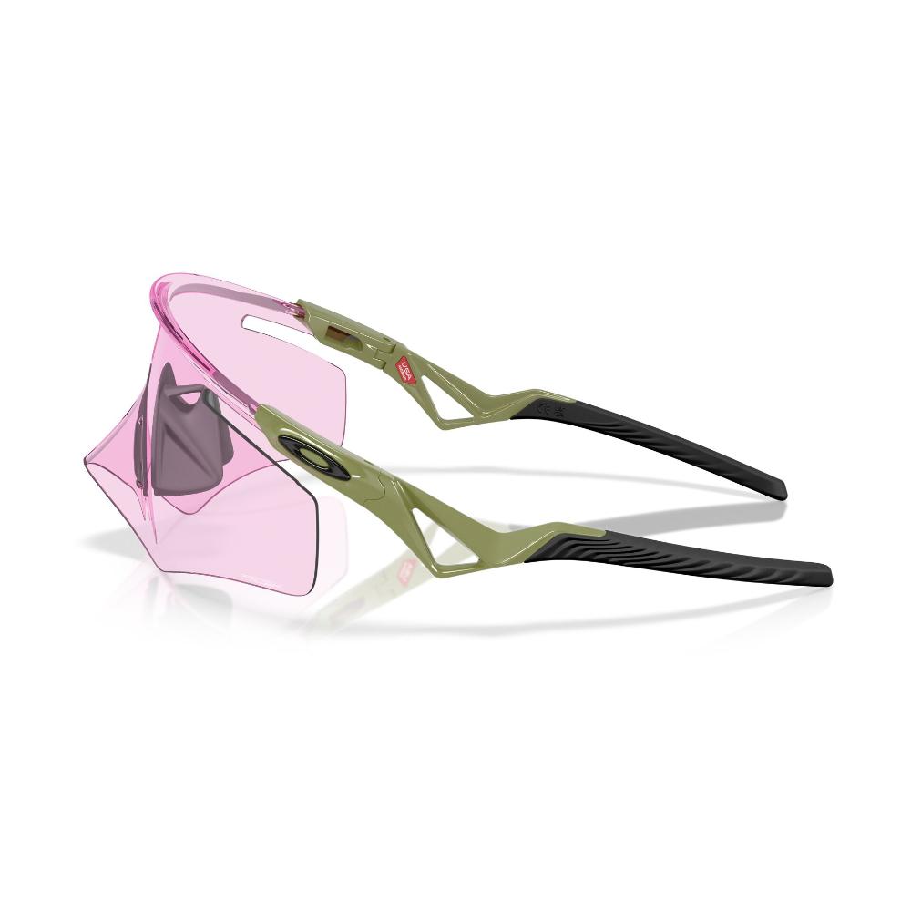 Oakley  Qntm Kato